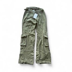 RUVE Green Cargo Pants